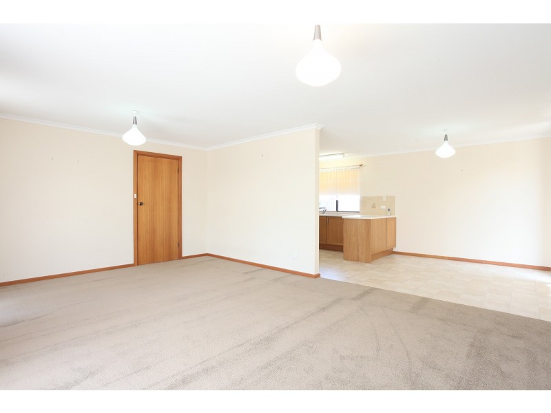 2/33 Leworthy Street, Victor Harbor SA 5211