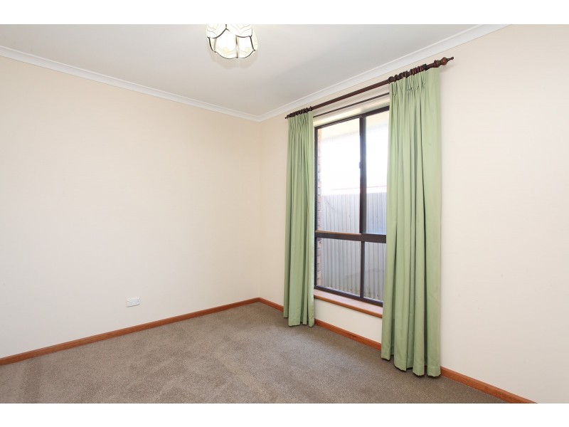 2/33 Leworthy Street, Victor Harbor SA 5211
