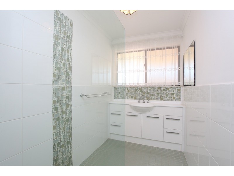 2/33 Leworthy Street, Victor Harbor SA 5211