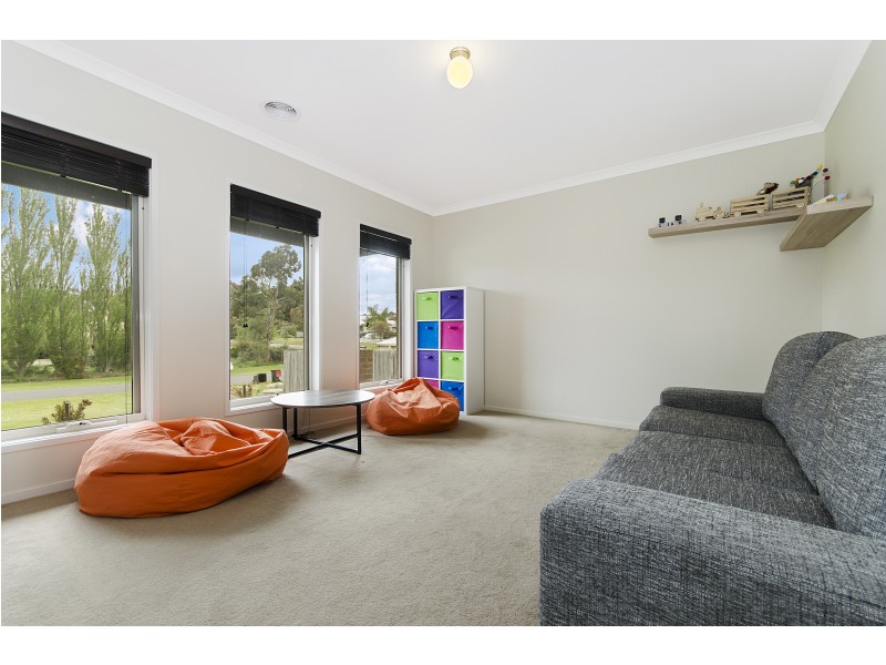 3 Edols Street, Ballan VIC 3342