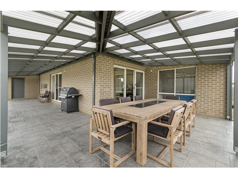 3 Edols Street, Ballan VIC 3342