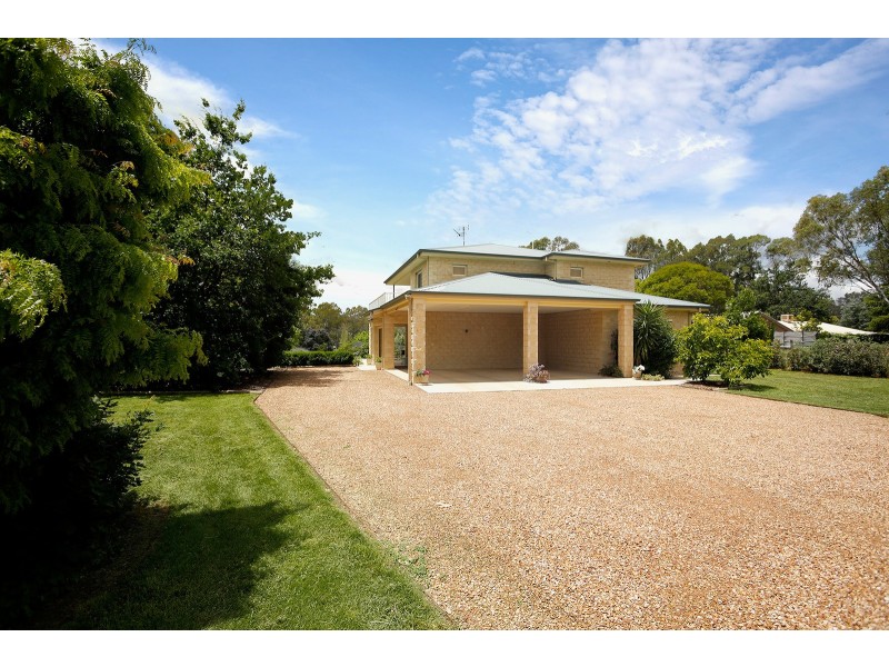 49 Grant Drive, Benalla VIC 3672