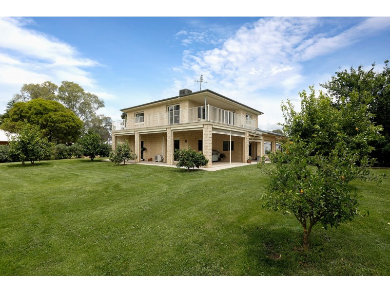 49 Grant Drive, Benalla VIC 3672