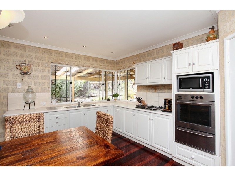 12 Sophia Grove, Roleystone WA 6111