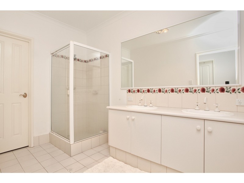 12 Sophia Grove, Roleystone WA 6111