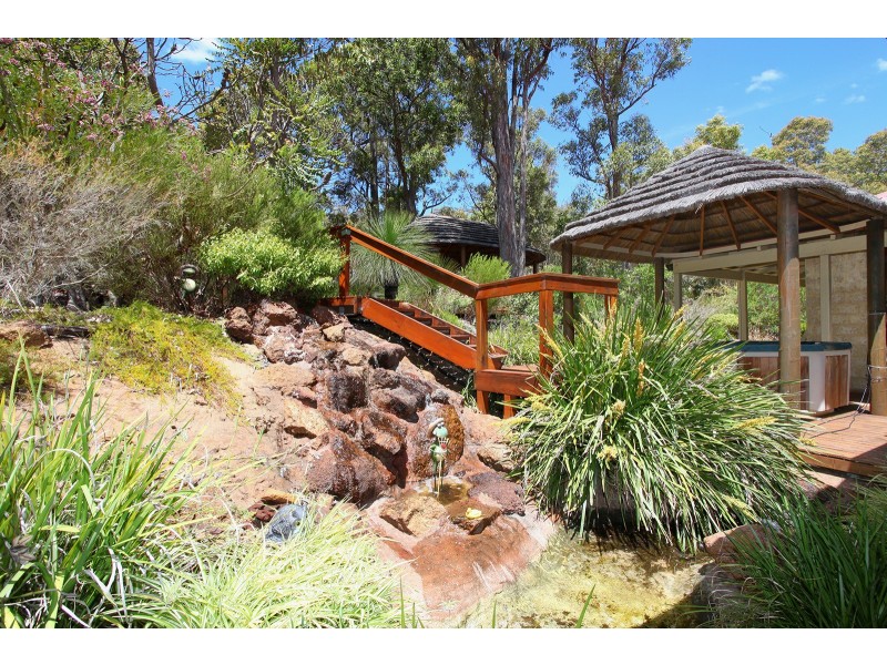 12 Sophia Grove, Roleystone WA 6111