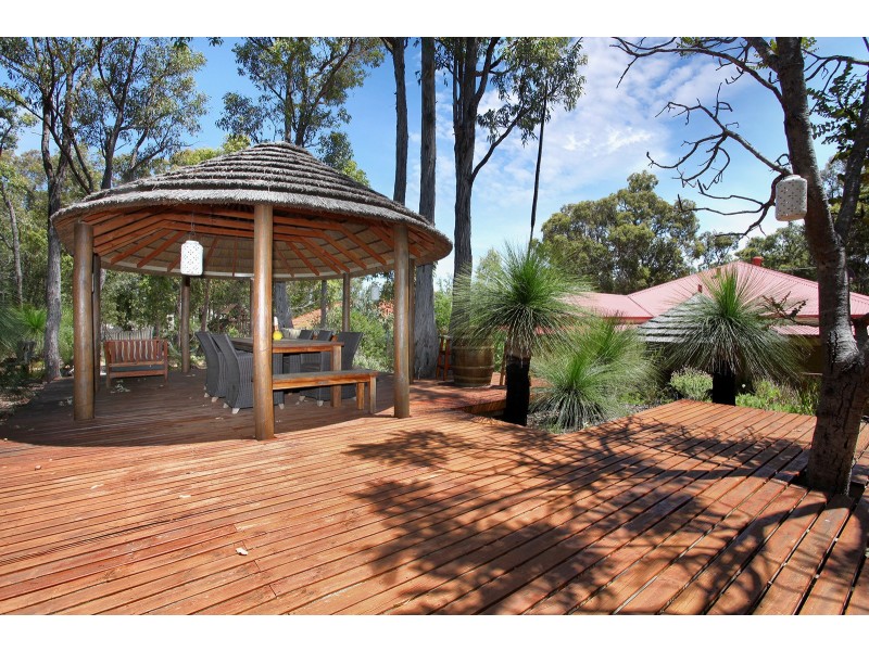 12 Sophia Grove, Roleystone WA 6111