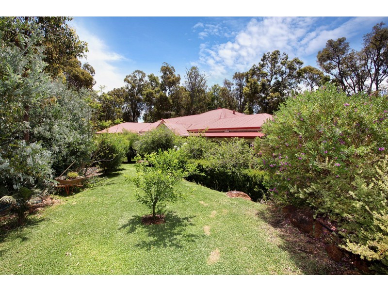 12 Sophia Grove, Roleystone WA 6111