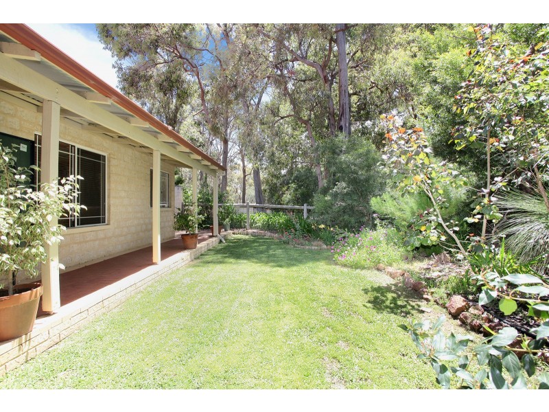 12 Sophia Grove, Roleystone WA 6111