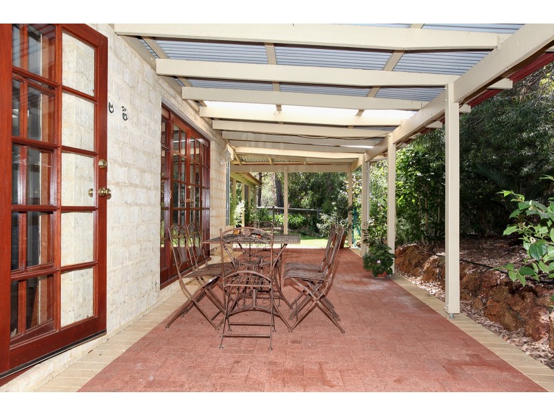 12 Sophia Grove, Roleystone WA 6111