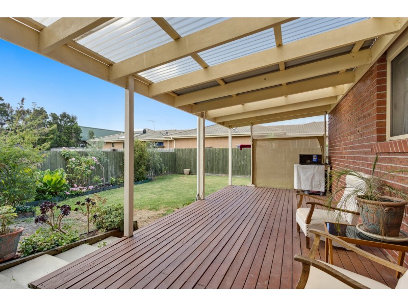 8/8a Henry Street, Koo Wee Rup VIC 3981