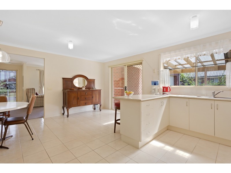 8/8a Henry Street, Koo Wee Rup VIC 3981