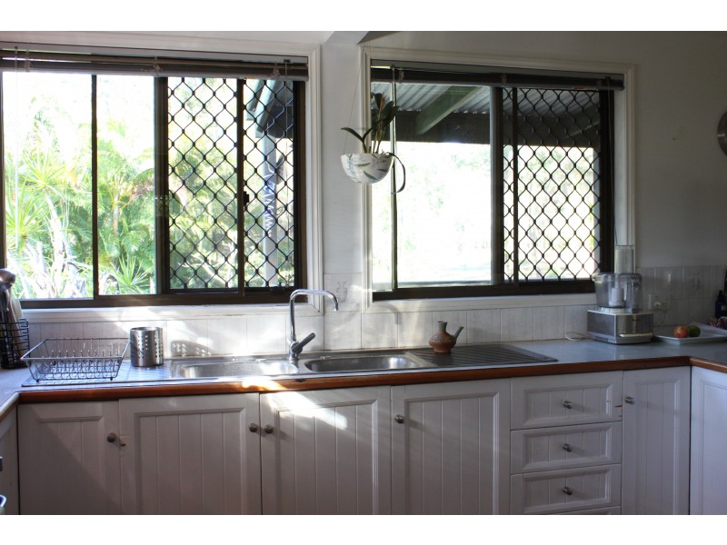 70 Bellay Road, Beachmere QLD 4510