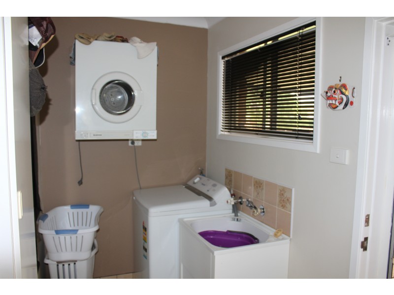 14 Castlereagh Avenue, Binnaway NSW 2395