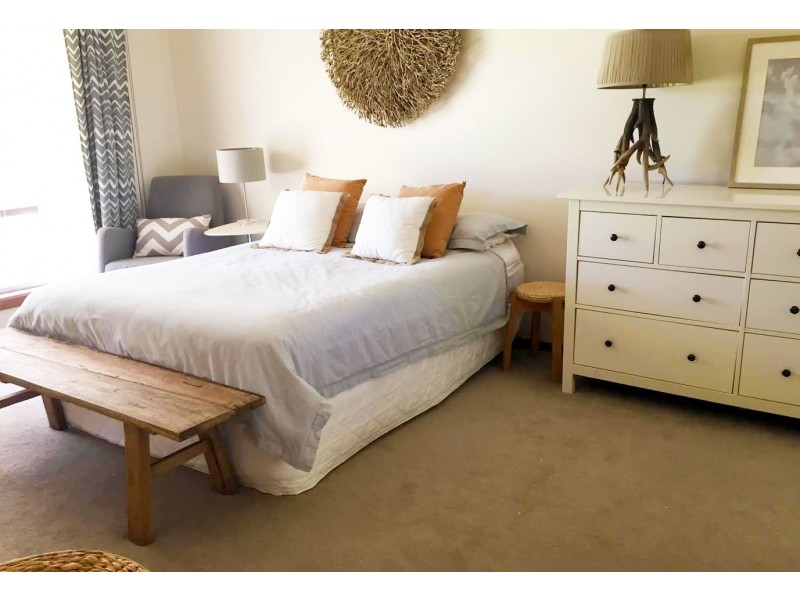 30 Pine View Drive, Tocumwal NSW 2714