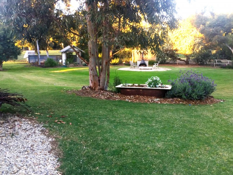 30 Pine View Drive, Tocumwal NSW 2714