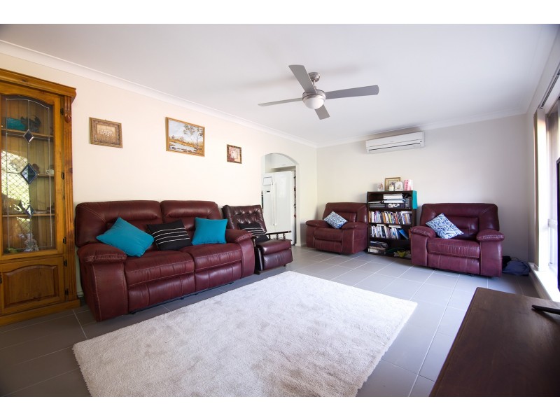 30 Mundaring Weir Rd, Mundaring WA 6073