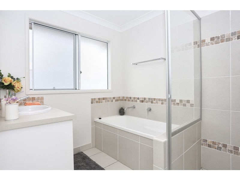 25 Daintree Circuit, North Lakes QLD 4509