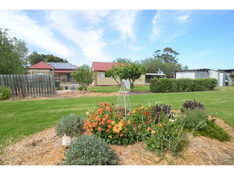 635 Traralgon Maffra Road, Glengarry VIC 3854