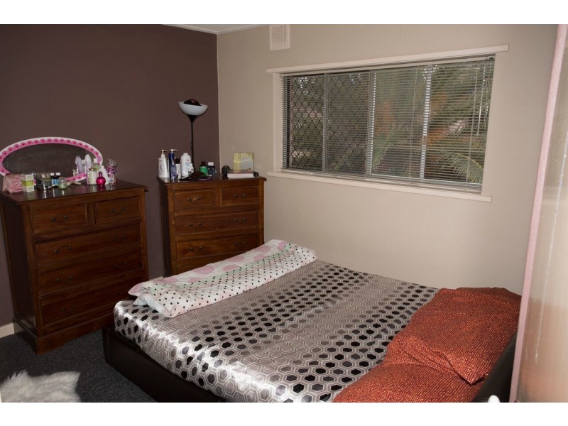 20/4 Canham Way, Orelia WA 6167