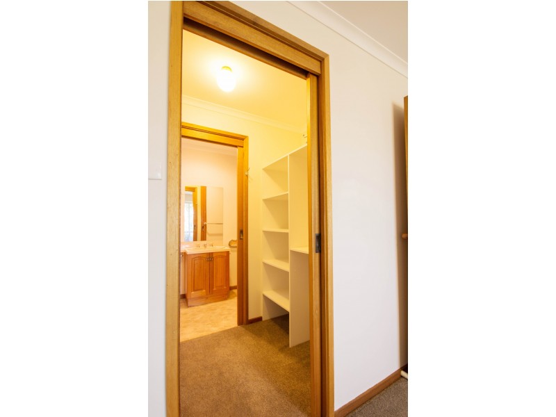 3 Saint James Drive, Yinnar VIC 3869