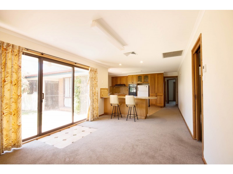 3 Saint James Drive, Yinnar VIC 3869