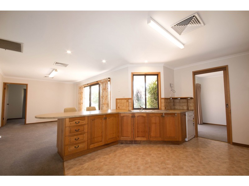 3 Saint James Drive, Yinnar VIC 3869