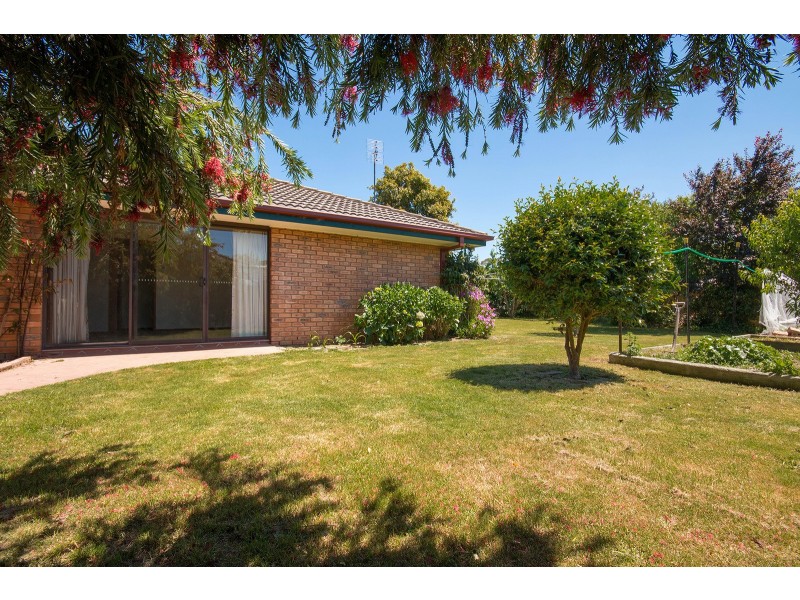 3 Saint James Drive, Yinnar VIC 3869