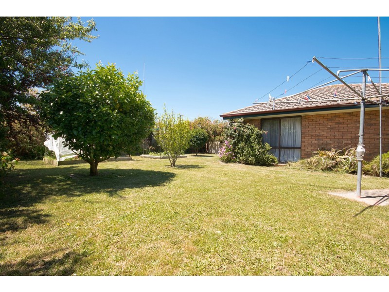 3 Saint James Drive, Yinnar VIC 3869