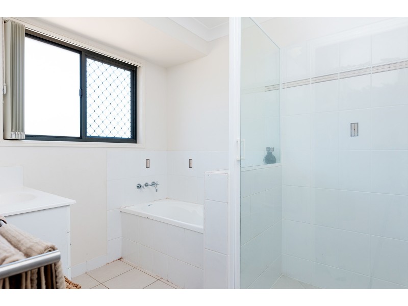 13 William Close, Gracemere QLD 4702