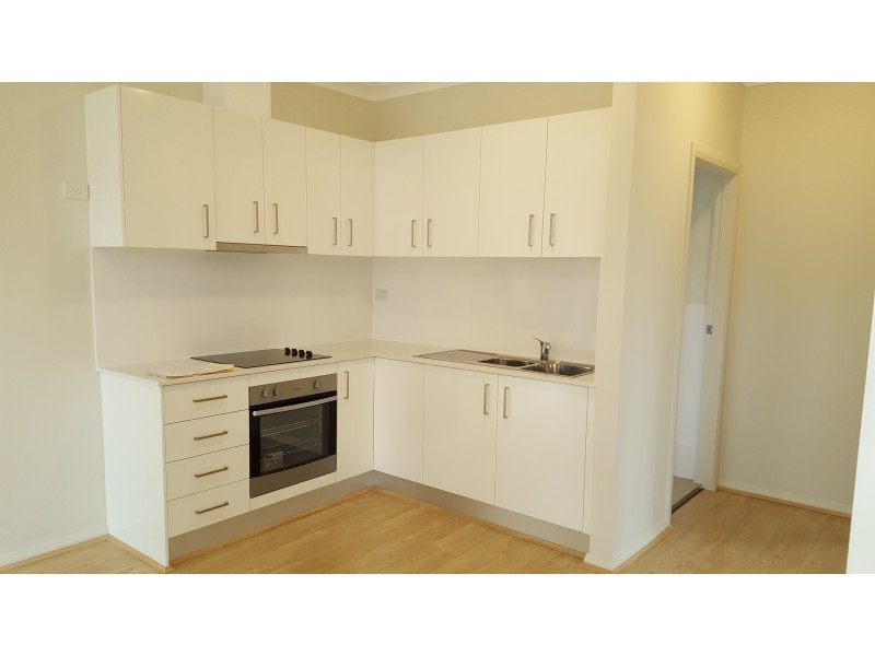 6A Kubor Street, Glenfield NSW 2167