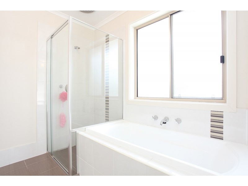 21 Williams Ave, Hackham West SA 5163