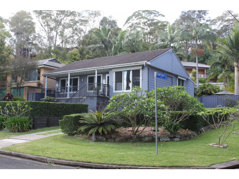 2A Lurnea Crescent, Valentine NSW 2280