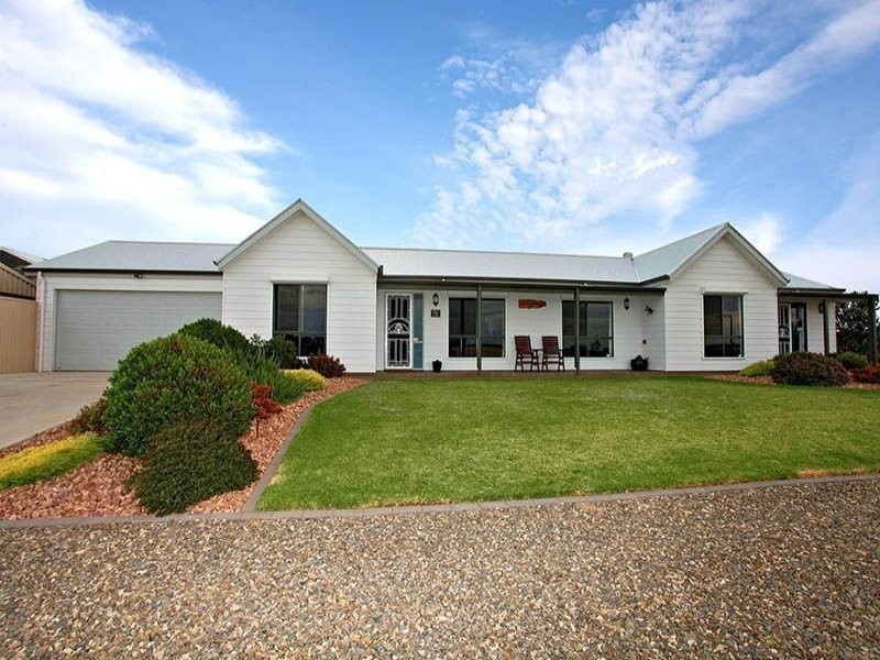 11 Cormorant Court, Middleton SA 5213