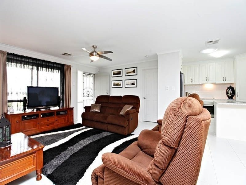 11 Cormorant Court, Middleton SA 5213