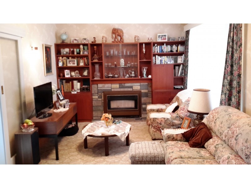 3 Roselyn Cres, Boronia VIC 3155