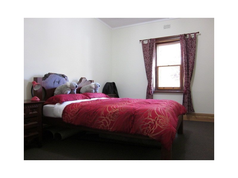 7 Battunga Road, Meadows SA 5201