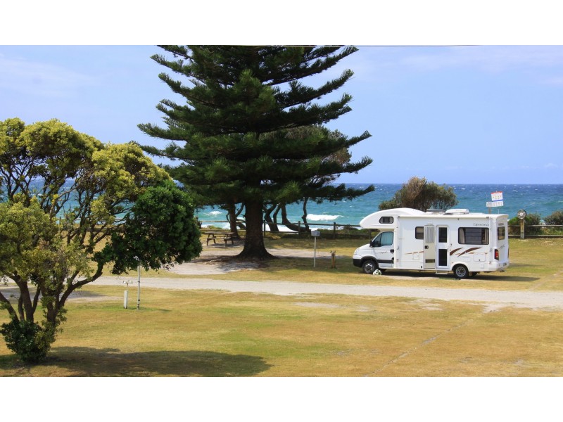 68 Ocean Road, Brooms Head NSW 2463