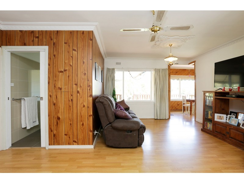 65 Anglesey Street, Seymour VIC 3660