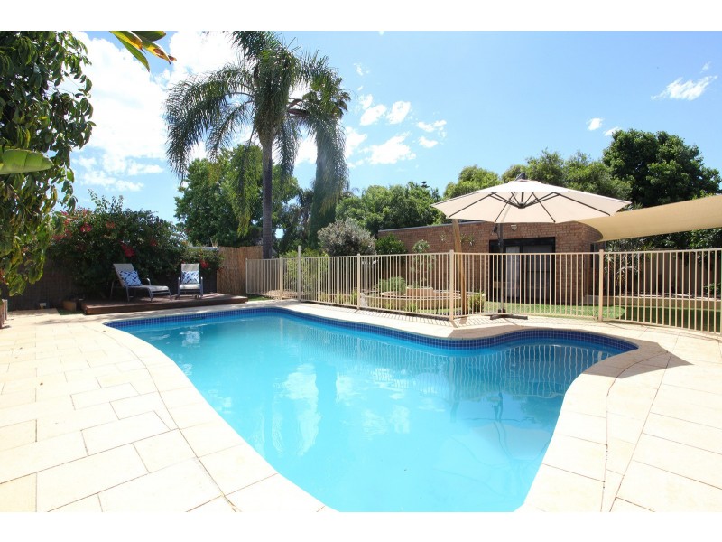 64 Leake Street, Belmont WA 6104