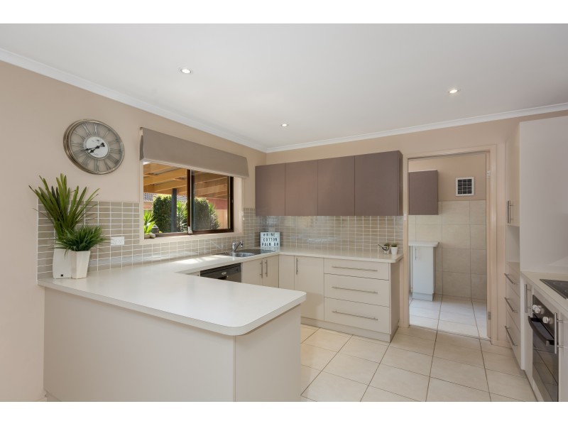 9 Cotton Palm Dr, North Nowra NSW 2541