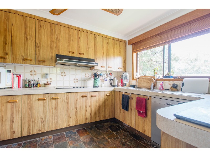 24 Haigh Close, Berkeley Vale NSW 2261