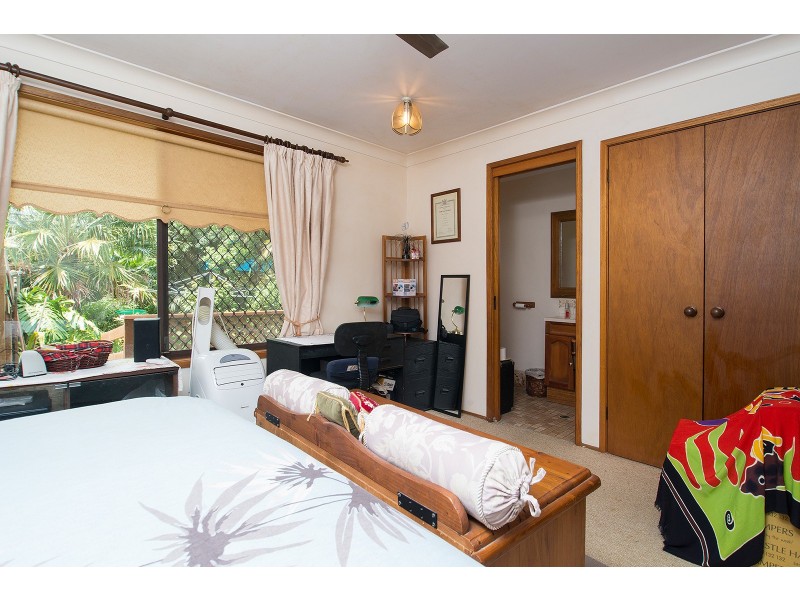 24 Haigh Close, Berkeley Vale NSW 2261