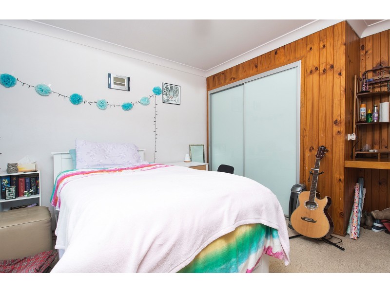 24 Haigh Close, Berkeley Vale NSW 2261