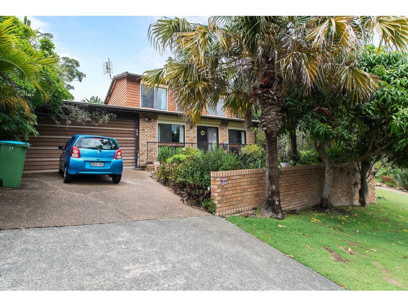 24 Haigh Close, Berkeley Vale NSW 2261