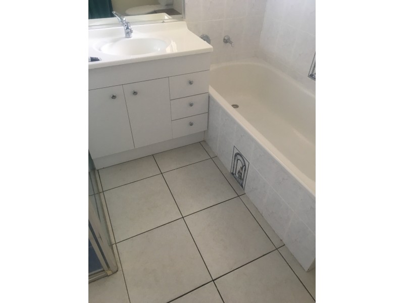 29 Edwards street, Flinders View QLD 4305