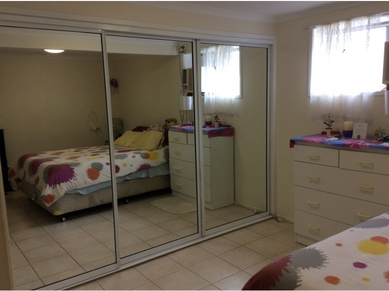 29 Edwards street, Flinders View QLD 4305