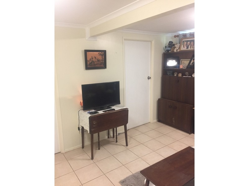 29 Edwards street, Flinders View QLD 4305