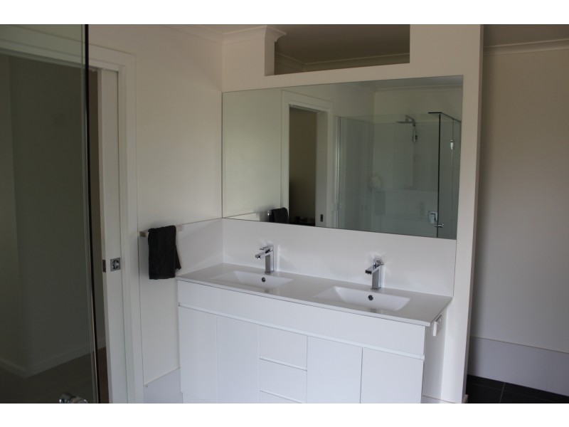 36 O’Donnell Drive, Lakes Entrance VIC 3909