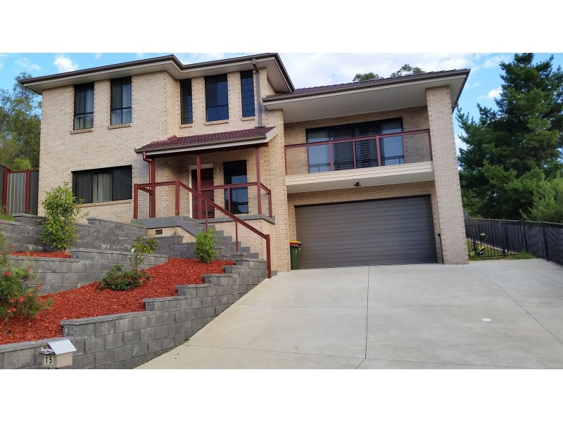 15 Vaucluse Place, Glen Alpine NSW 2560